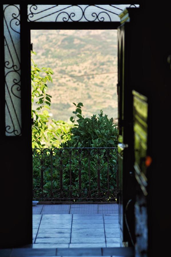Villa Authentique Avec Vue Panoramique A 3 Km De 舍夫沙万 外观 照片